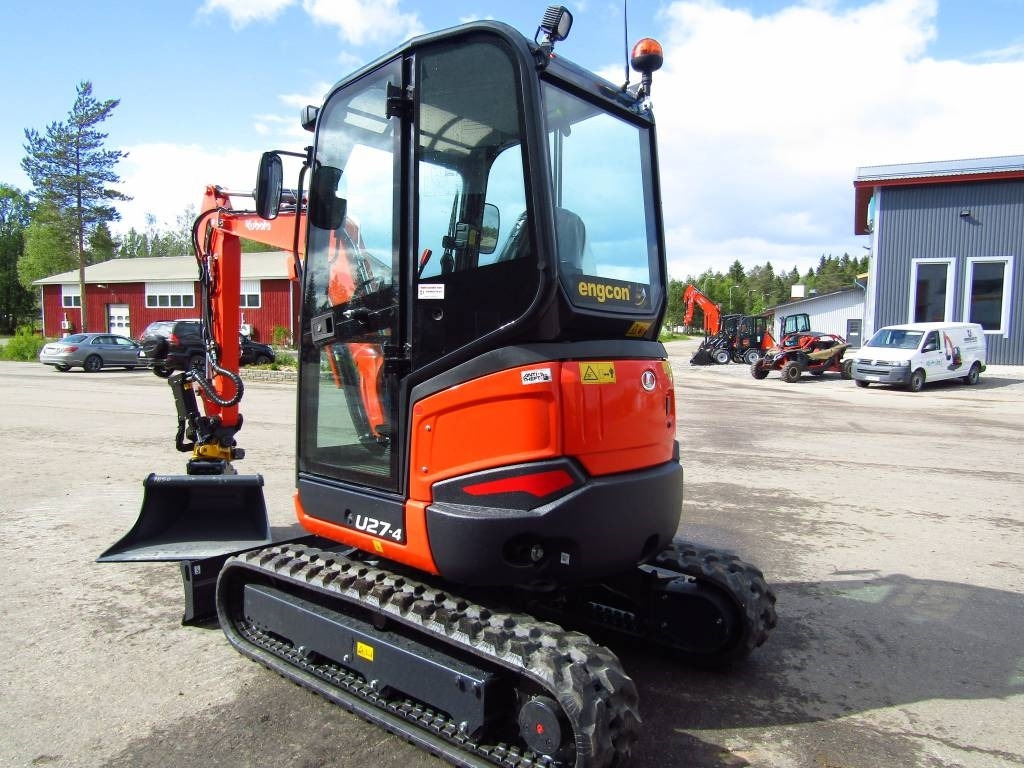 Kubota U27-4 UUSI, PYÖRITTÄJÄLLÄ - Mini escavadeira: foto 2 Kubota U27-4 UUSI, PYÖRITTÄJÄLLÄ - Mini escavadeira: foto 2