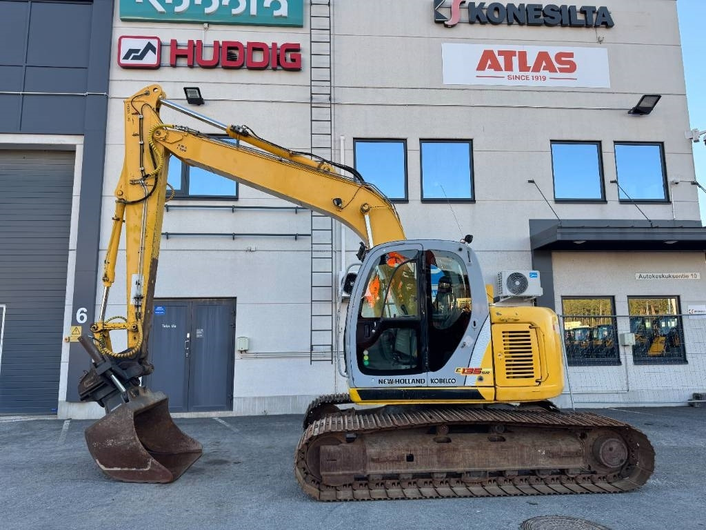 New Holland E 135 SR LC  - Escavadora de rastos: foto 1 New Holland E 135 SR LC  - Escavadora de rastos: foto 1