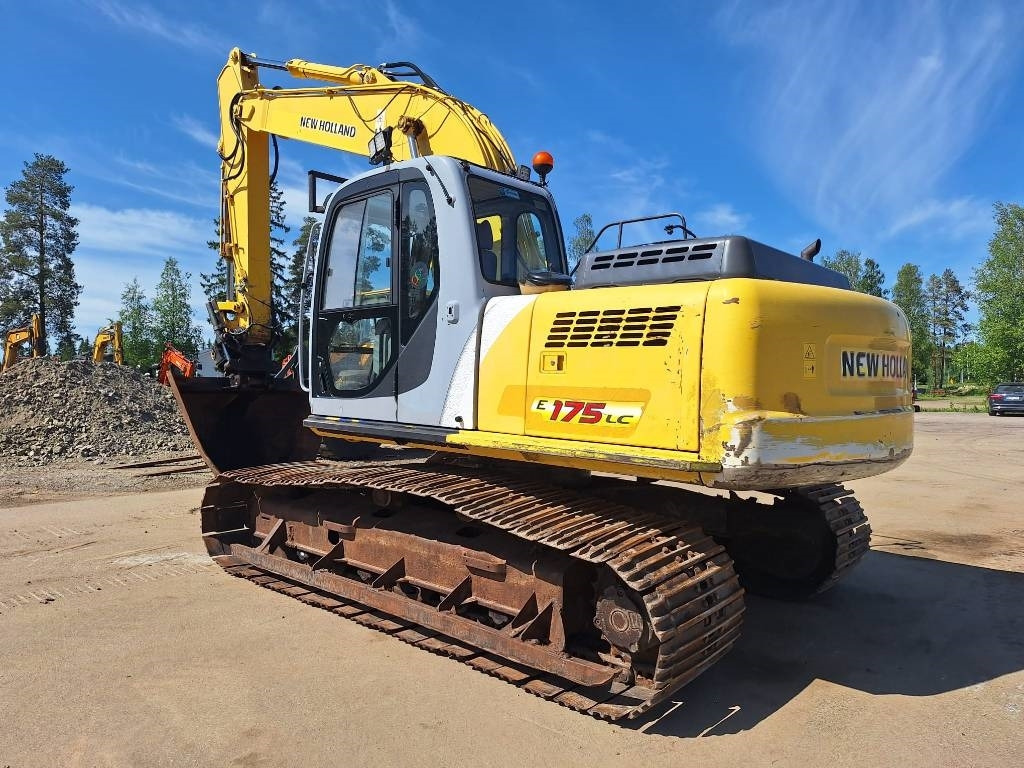 New Holland E175LC KALLISTAJALLA  - Escavadora de rastos: foto 2 New Holland E175LC KALLISTAJALLA  - Escavadora de rastos: foto 2