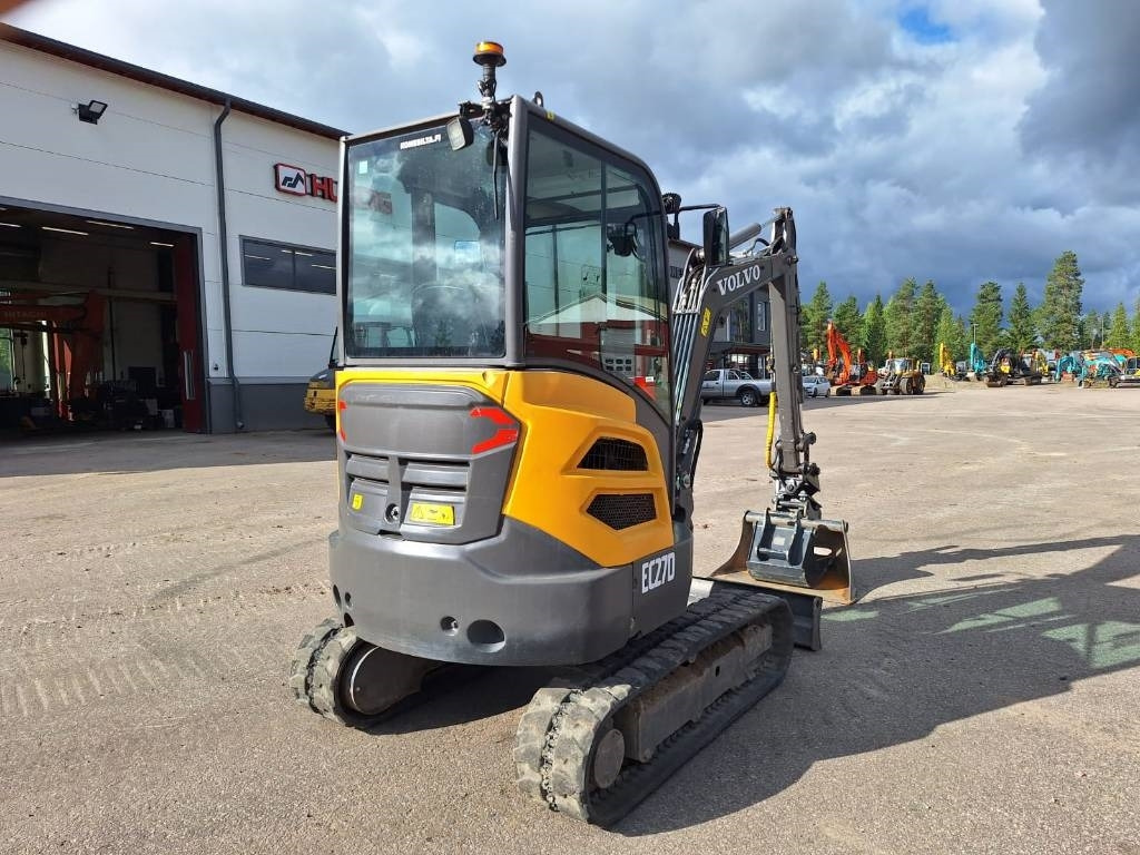 Volvo EC27D KALLISTAJA, 2-KAUHAA  - Mini escavadeira: foto 3 Volvo EC27D KALLISTAJA, 2-KAUHAA  - Mini escavadeira: foto 3