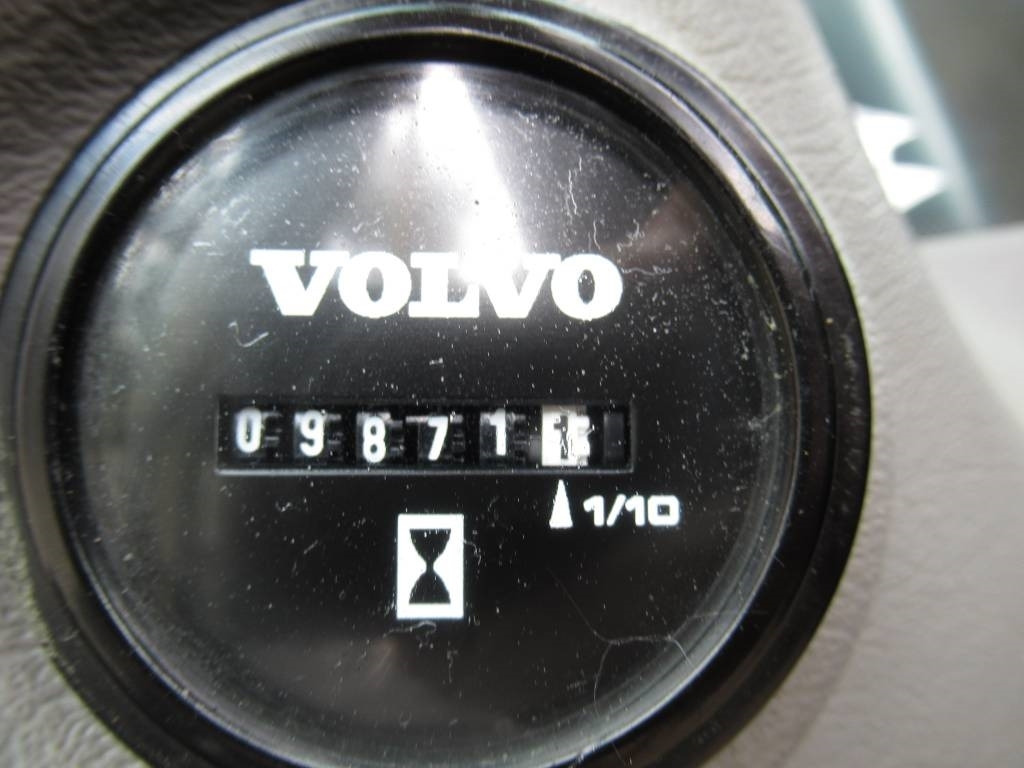 Escavadora de rastos Volvo EC300DL PYÖRITTÄJÄLLÄ: foto 20