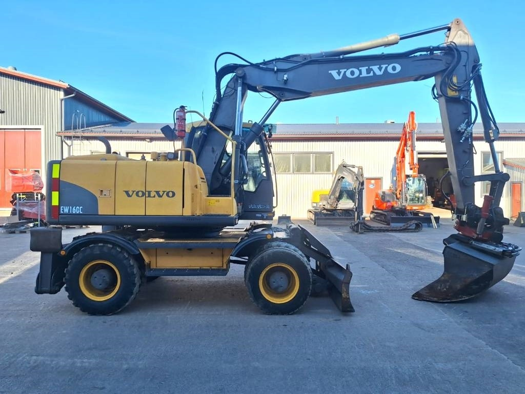 Volvo EW160C PYÖRITTÄJÄLLÄ - Escavadeira de rodas: foto 5 Volvo EW160C PYÖRITTÄJÄLLÄ - Escavadeira de rodas: foto 5