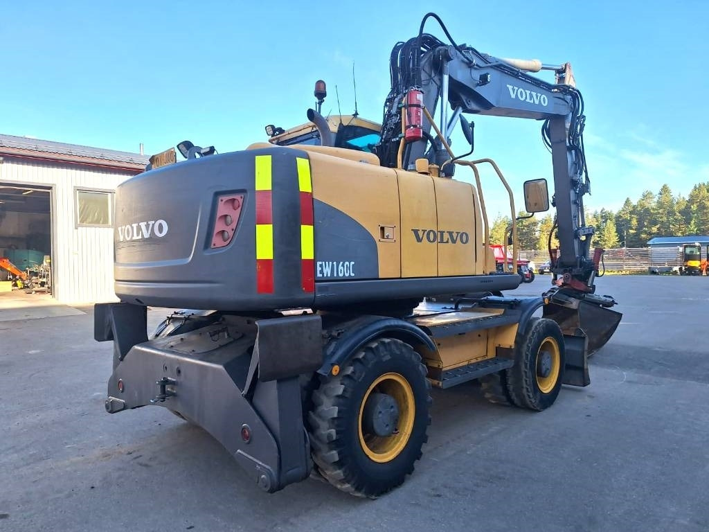 Volvo EW160C PYÖRITTÄJÄLLÄ - Escavadeira de rodas: foto 4 Volvo EW160C PYÖRITTÄJÄLLÄ - Escavadeira de rodas: foto 4