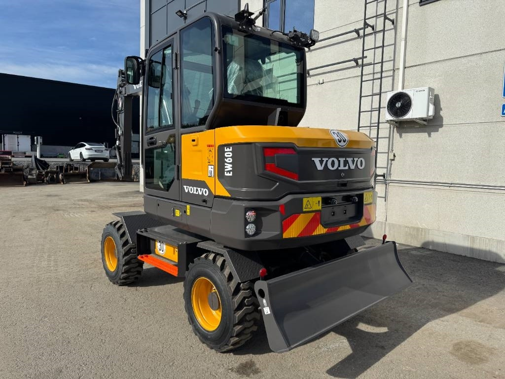Volvo EW60E, Käyttämätön - Escavadeira de rodas: foto 3 Volvo EW60E, Käyttämätön - Escavadeira de rodas: foto 3