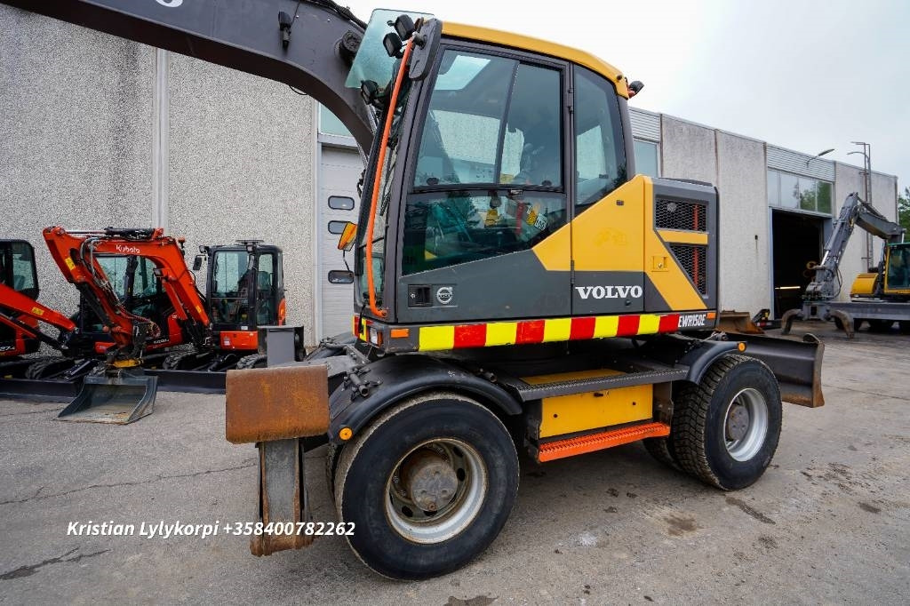 Escavadeira de rodas Volvo EWR150E PYÖRÄOHJAUS: foto 11
