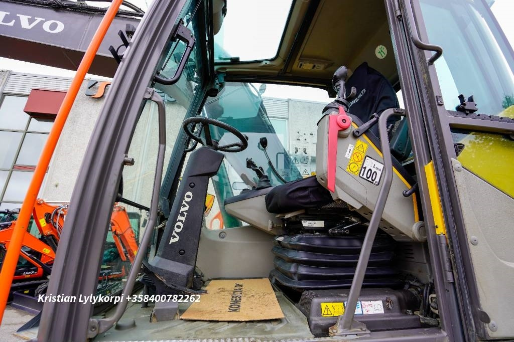 Escavadeira de rodas Volvo EWR150E PYÖRÄOHJAUS: foto 20