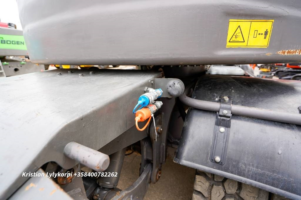 Escavadeira de rodas Volvo EWR150E ROTOTILTILLÄ: foto 16
