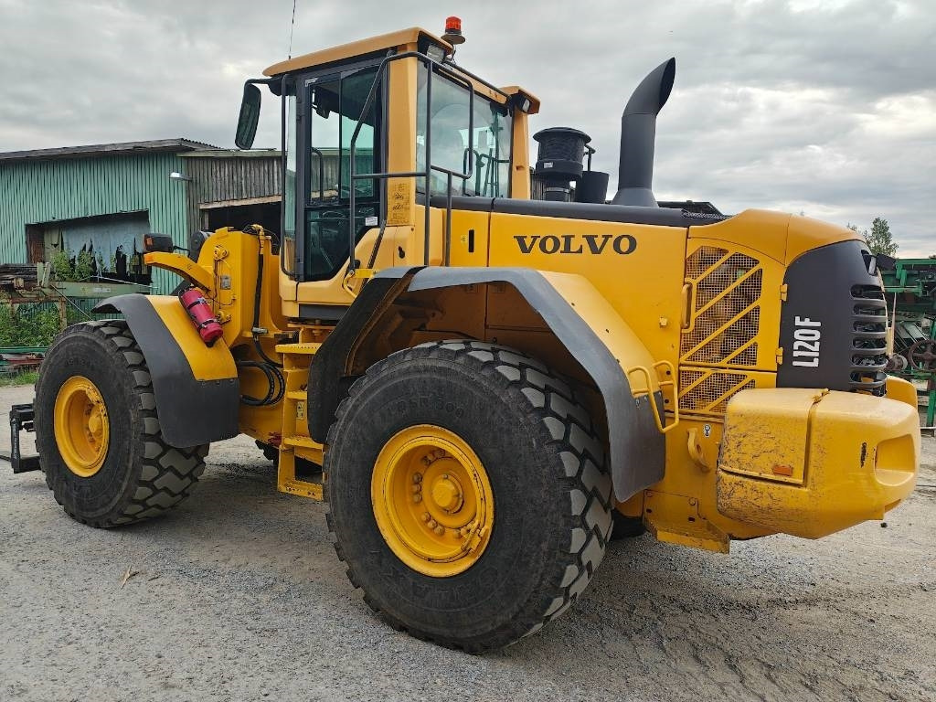 Volvo L120F RASVARI YM. - Carregadeira de rodas: foto 1 Volvo L120F RASVARI YM. - Carregadeira de rodas: foto 1