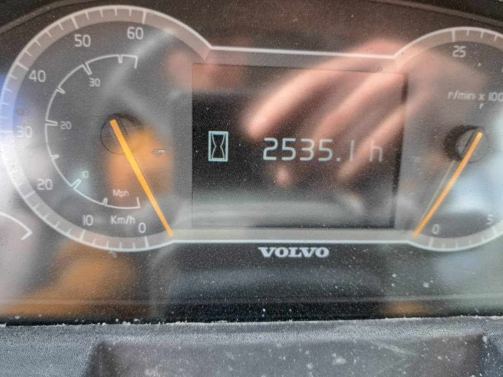 Volvo L60H  - Carregadeira de rodas: foto 3 Volvo L60H  - Carregadeira de rodas: foto 3
