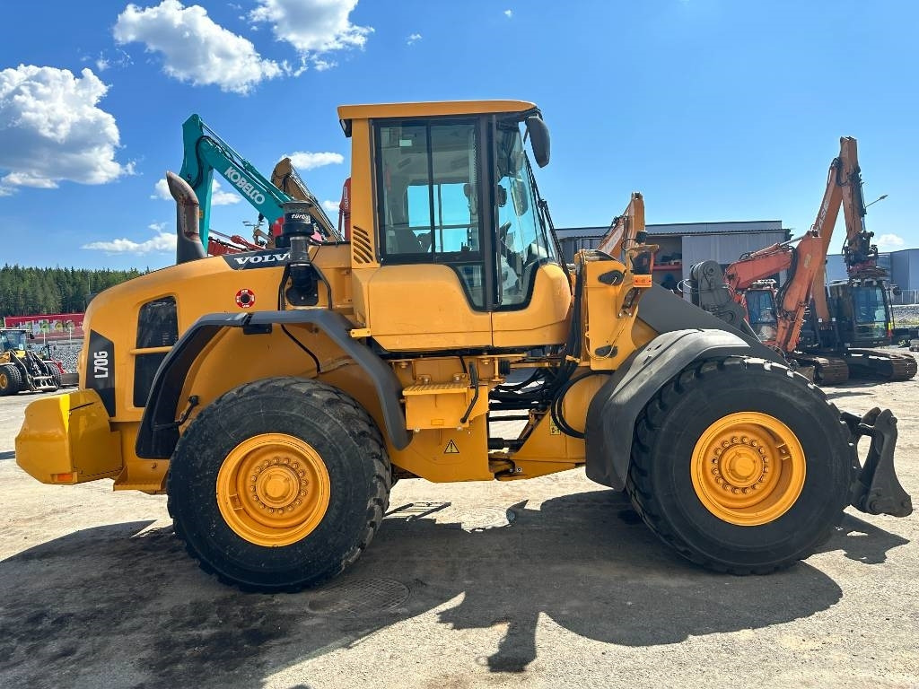Locação de Volvo L70G vipuohjaus, 3' ja 4' hydr  Volvo L70G vipuohjaus, 3' ja 4' hydr: foto 6