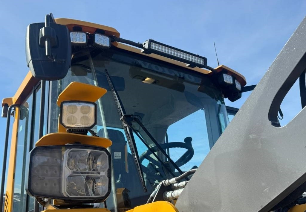 Locação de Volvo L70H2  Volvo L70H2: foto 7