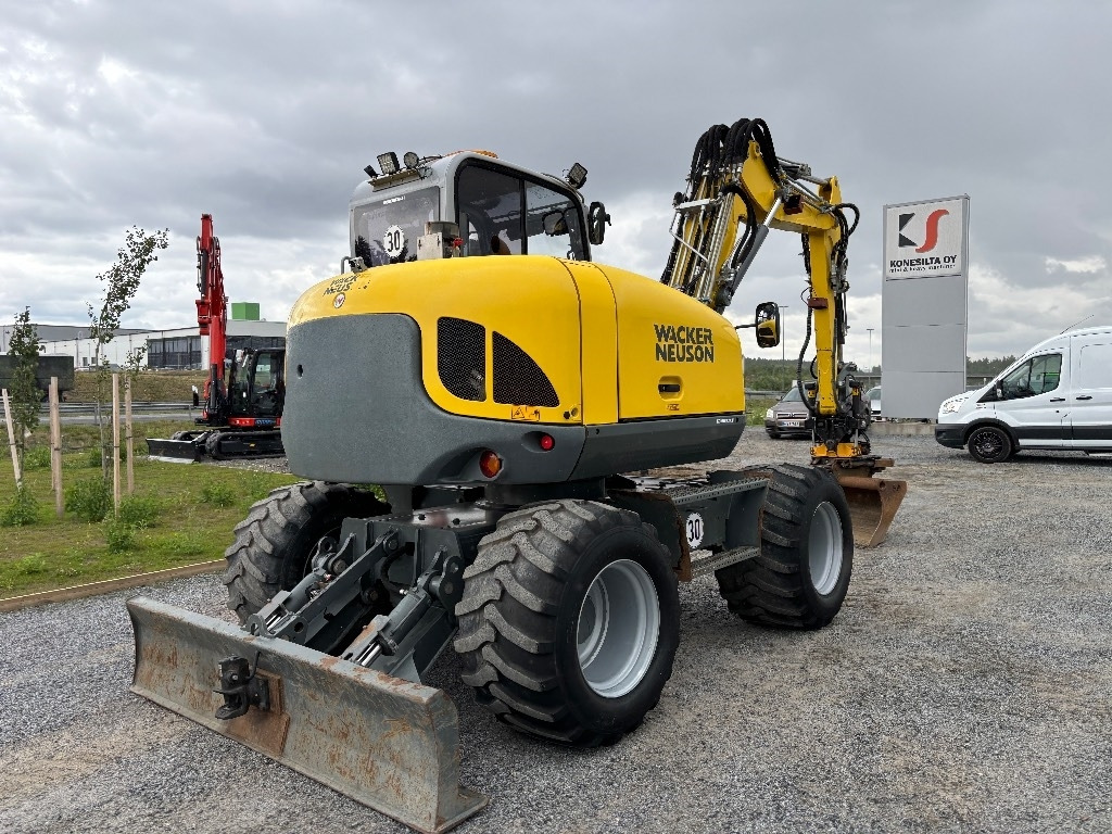 Wacker Neuson EW 100  - Escavadeira de rodas: foto 4 Wacker Neuson EW 100  - Escavadeira de rodas: foto 4