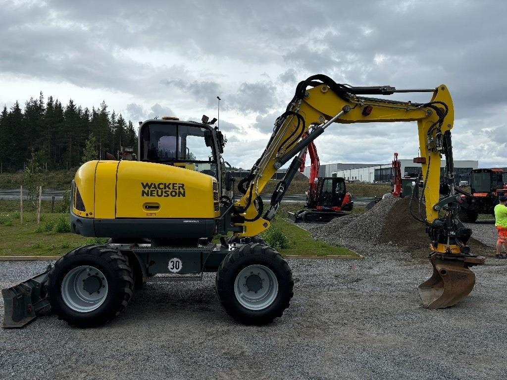 Wacker Neuson EW 100  - Escavadeira de rodas: foto 5 Wacker Neuson EW 100  - Escavadeira de rodas: foto 5