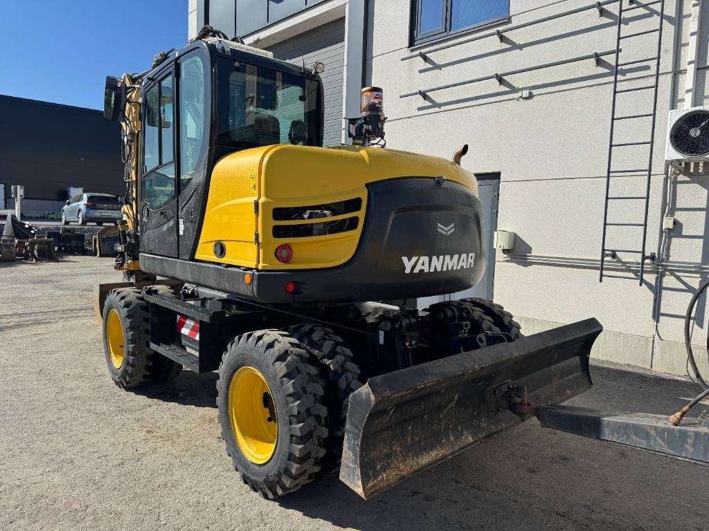 Yanmar B 110 W Hyvät varusteet / Siisti / Vähän ajettu - Escavadeira de rodas: foto 5 Yanmar B 110 W Hyvät varusteet / Siisti / Vähän ajettu - Escavadeira de rodas: foto 5