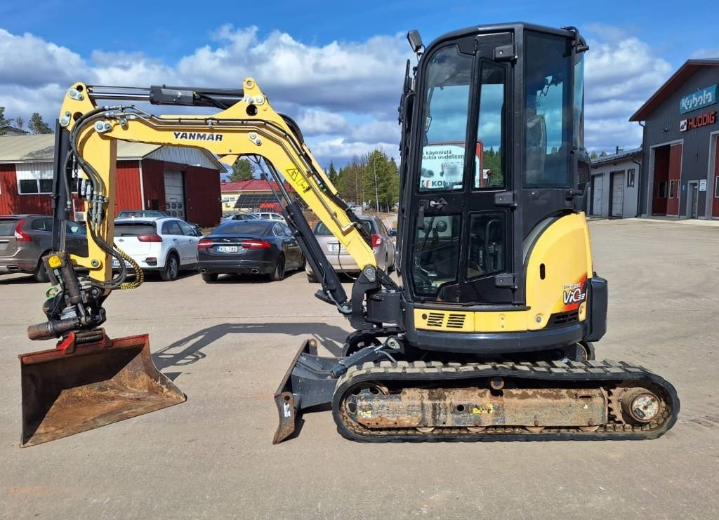Yanmar ViO33-U PYÖRITTÄJÄLLÄ - Mini escavadeira: foto 1 Yanmar ViO33-U PYÖRITTÄJÄLLÄ - Mini escavadeira: foto 1