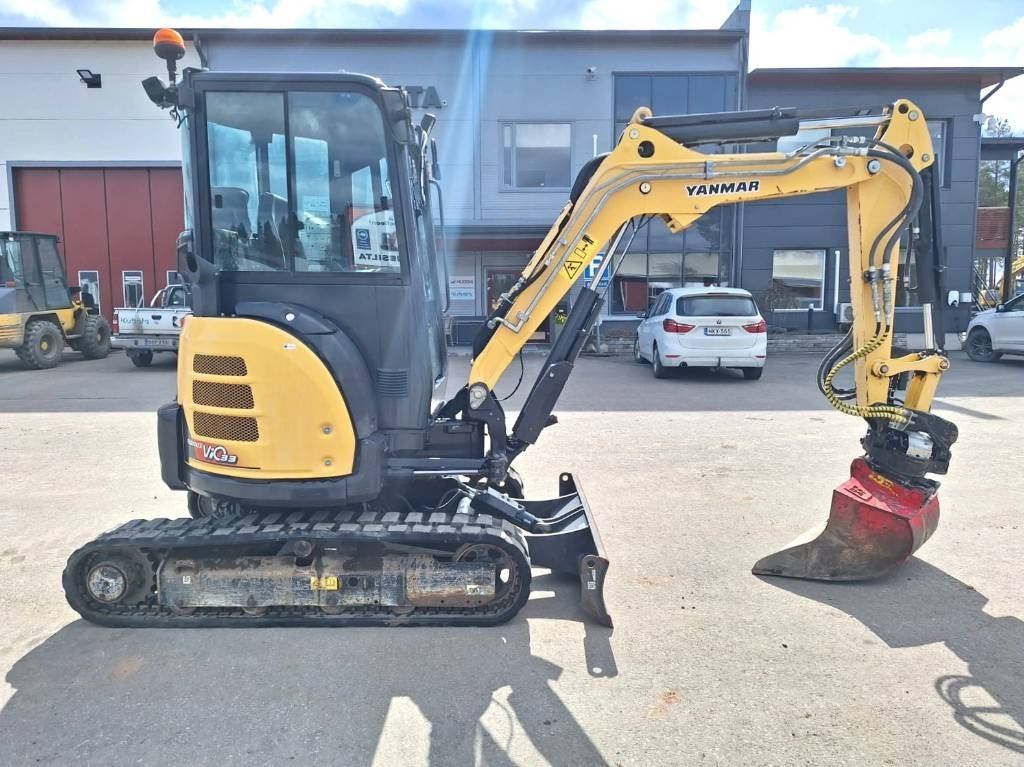 Yanmar ViO33-U PYÖRITTÄJÄLLÄ - Mini escavadeira: foto 4 Yanmar ViO33-U PYÖRITTÄJÄLLÄ - Mini escavadeira: foto 4