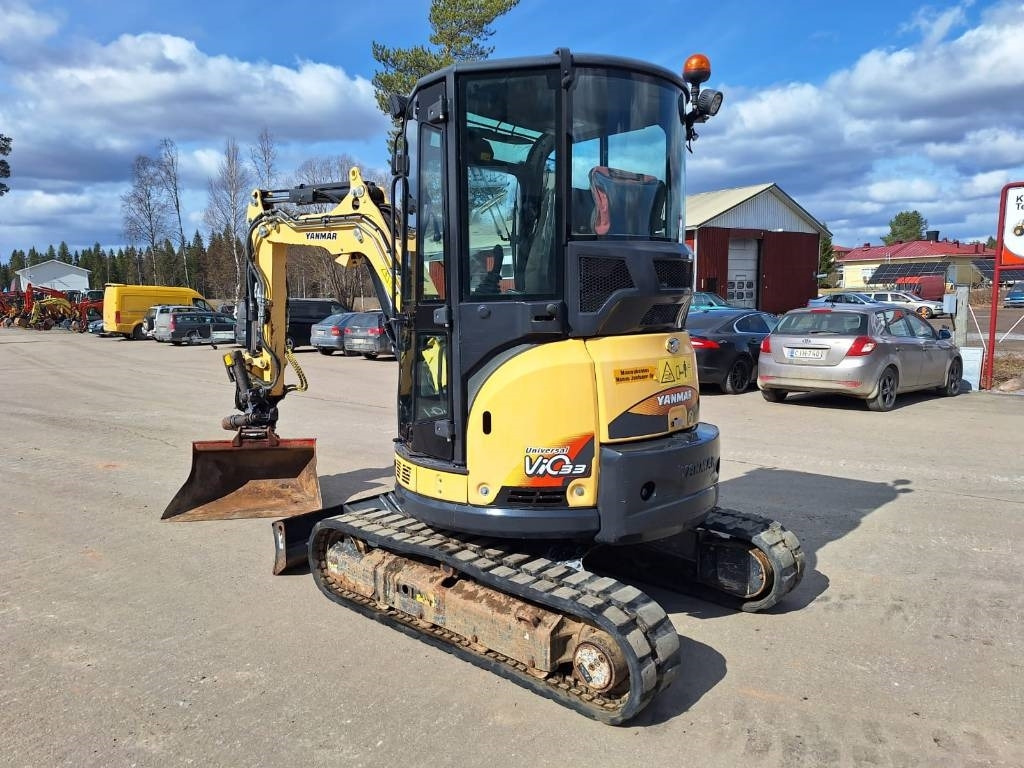Yanmar ViO33-U PYÖRITTÄJÄLLÄ - Mini escavadeira: foto 2 Yanmar ViO33-U PYÖRITTÄJÄLLÄ - Mini escavadeira: foto 2