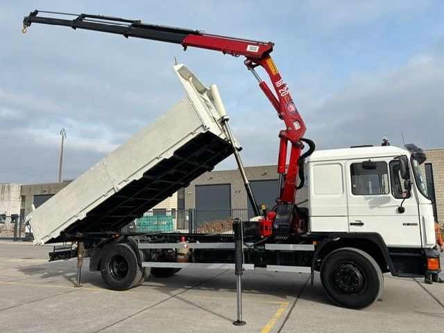 MAN 18-222. Kran HMF 18t/m Bj 2001. - Caminhão basculante, Caminhão grua: foto 3 MAN 18-222. Kran HMF 18t/m Bj 2001. - Caminhão basculante, Caminhão grua: foto 3