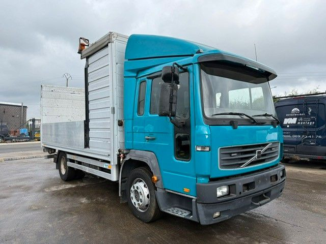 Volvo FL6-250. ALU Pritsche 5.00m. LBW. Klima. - Camião de caixa aberta/ Plataforma: foto 1 Volvo FL6-250. ALU Pritsche 5.00m. LBW. Klima. - Camião de caixa aberta/ Plataforma: foto 1