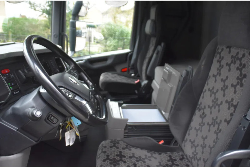 Scania S500 NGS 6x2*4 - HOOKLIFT - RETARDER - 477 TKM - PARK. AIRCO - WHEELBASE: 475 CM - PTO - EXCELLENT CONDITION - - Caminhão polibenne: foto 4 Scania S500 NGS 6x2*4 - HOOKLIFT - RETARDER - 477 TKM - PARK. AIRCO - WHEELBASE: 475 CM - PTO - EXCELLENT CONDITION - - Caminhão polibenne: foto 4