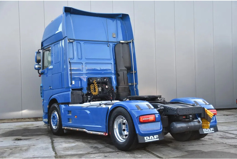 DAF XF 530 SSC 4x2 - RETARDER - PARK. AIRCO - 2 x FUEL TANKS - ALCOA'S - LED - TOP CONDITION - - Tractor: foto 3 DAF XF 530 SSC 4x2 - RETARDER - PARK. AIRCO - 2 x FUEL TANKS - ALCOA'S - LED - TOP CONDITION - - Tractor: foto 3