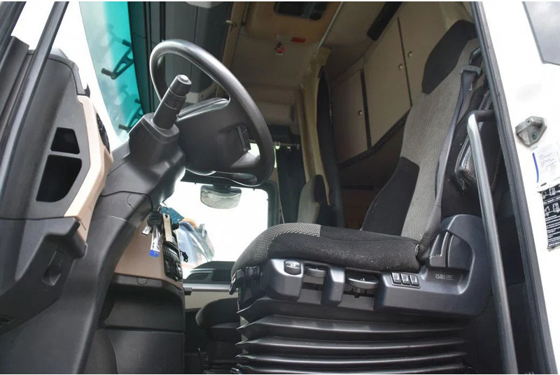 MAN TGX 18.420 - EURO 6 - ADR FL - PARK. AIRCO - NAVI - PTO - XENON LIGHTS - TOP CONDITION - - Tractor: foto 4 MAN TGX 18.420 - EURO 6 - ADR FL - PARK. AIRCO - NAVI - PTO - XENON LIGHTS - TOP CONDITION - - Tractor: foto 4