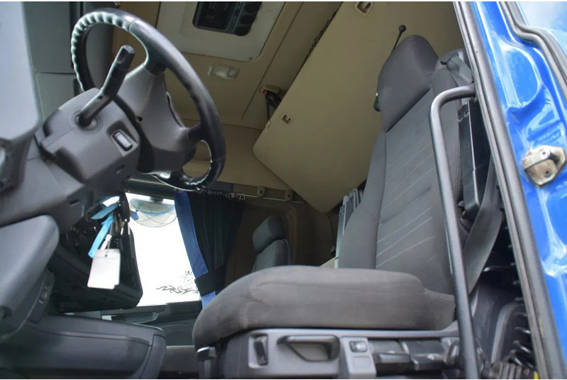 Scania R490 HL 4x2 - RETARDER - HYDRAULIC SYSTEM - 773 TKM - PARK. AIRCO - 2 BEDS - PTO - DIFF. LOCK - - Tractor: foto 4 Scania R490 HL 4x2 - RETARDER - HYDRAULIC SYSTEM - 773 TKM - PARK. AIRCO - 2 BEDS - PTO - DIFF. LOCK - - Tractor: foto 4