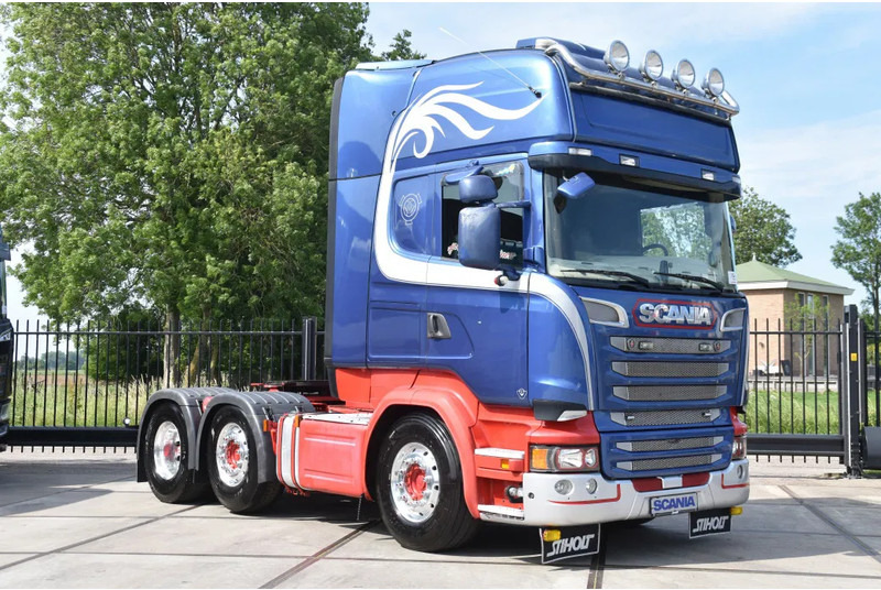 Scania R520 V8 TL 6x2/4MNB - RETARDER - FULL AIR - PARK. AIRCO - 2 x FUEL TANKS - ALCOA DURA BRIGHT - GOOD CONDITION - - Tractor: foto 1 Scania R520 V8 TL 6x2/4MNB - RETARDER - FULL AIR - PARK. AIRCO - 2 x FUEL TANKS - ALCOA DURA BRIGHT - GOOD CONDITION - - Tractor: foto 1