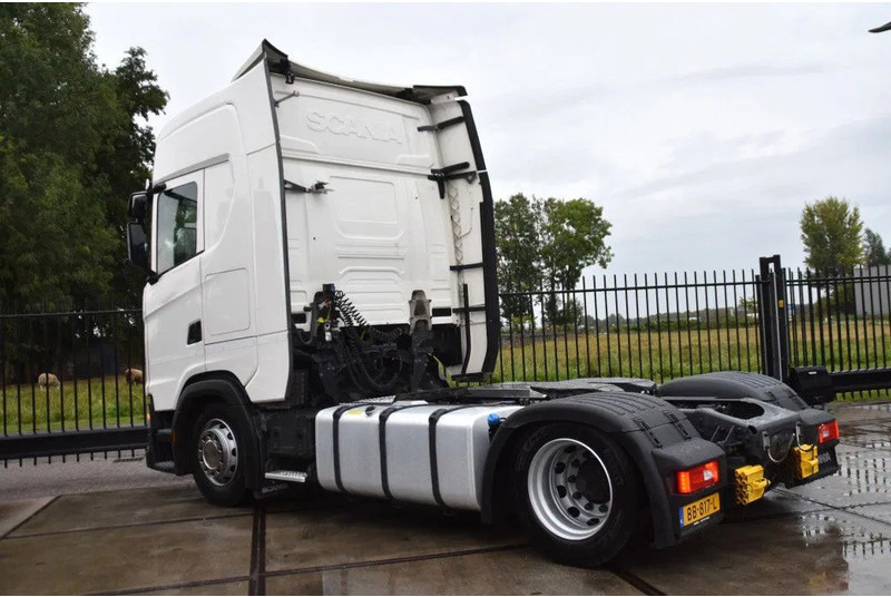 Scania S410 NGS 4x2EB MEGA 95 cm or 103 cm driving height - RETARDER - 670 TKM - FULL AIR - PARK. AIRCO - LEATHER SEATS - 2 x FUEL TANK - Tractor: foto 3 Scania S410 NGS 4x2EB MEGA 95 cm or 103 cm driving height - RETARDER - 670 TKM - FULL AIR - PARK. AIRCO - LEATHER SEATS - 2 x FUEL TANK - Tractor: foto 3