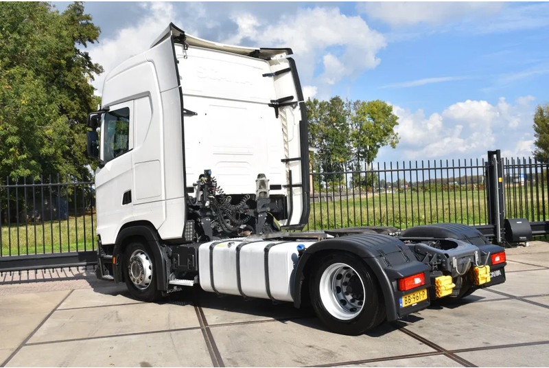 Scania S410 NGS 4x2EB MEGA 95 cm or 103 cm driving height - RETARDER - 806 TKM - FULL AIR - PARK. AIRCO - LEATHER SEATS - 2 x FUEL TANK - Tractor: foto 3 Scania S410 NGS 4x2EB MEGA 95 cm or 103 cm driving height - RETARDER - 806 TKM - FULL AIR - PARK. AIRCO - LEATHER SEATS - 2 x FUEL TANK - Tractor: foto 3
