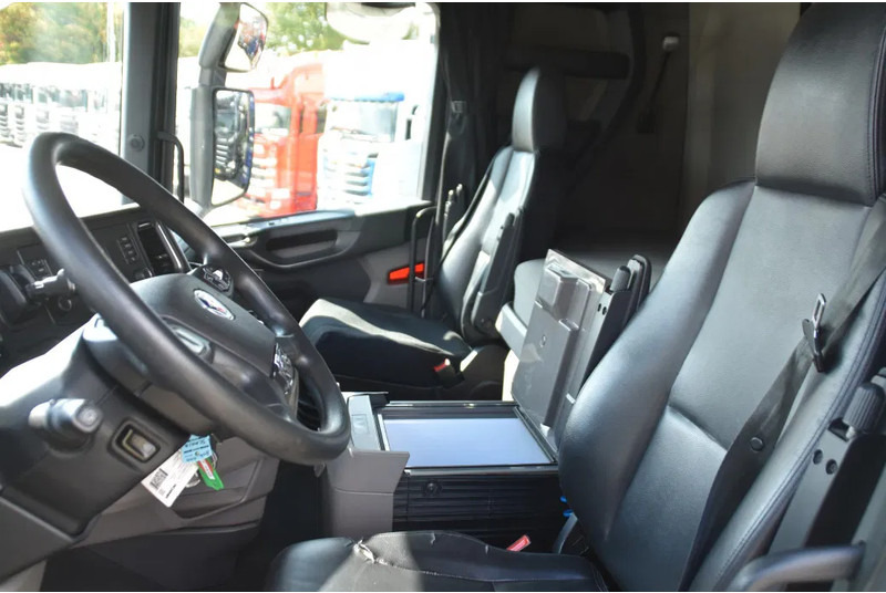 Scania S410 NGS 4x2EB MEGA 95 cm or 103 cm driving height - RETARDER - 806 TKM - FULL AIR - PARK. AIRCO - LEATHER SEATS - 2 x FUEL TANK - Tractor: foto 5 Scania S410 NGS 4x2EB MEGA 95 cm or 103 cm driving height - RETARDER - 806 TKM - FULL AIR - PARK. AIRCO - LEATHER SEATS - 2 x FUEL TANK - Tractor: foto 5