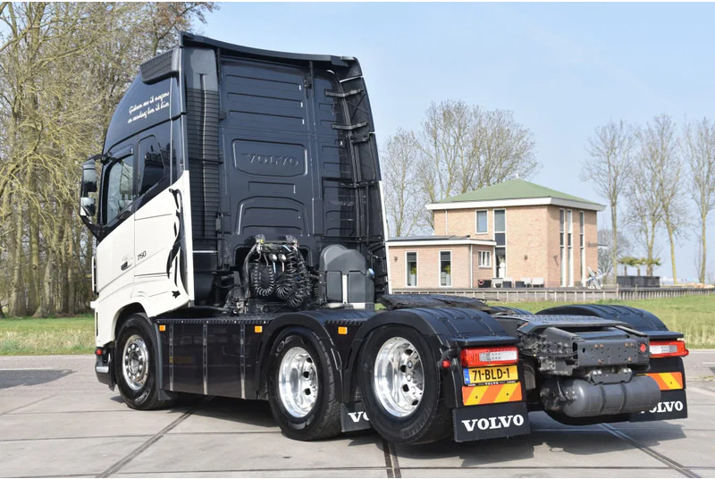 Volvo FH 16.750 Globetrotter XL 6x2 - RETARDER - FULL AIR - PARK. AIRCO - DYNAMIC STEERING - SLIDING FIFTH WHEEL - ALCOA'S - TOP CONDI - Tractor: foto 3 Volvo FH 16.750 Globetrotter XL 6x2 - RETARDER - FULL AIR - PARK. AIRCO - DYNAMIC STEERING - SLIDING FIFTH WHEEL - ALCOA'S - TOP CONDI - Tractor: foto 3
