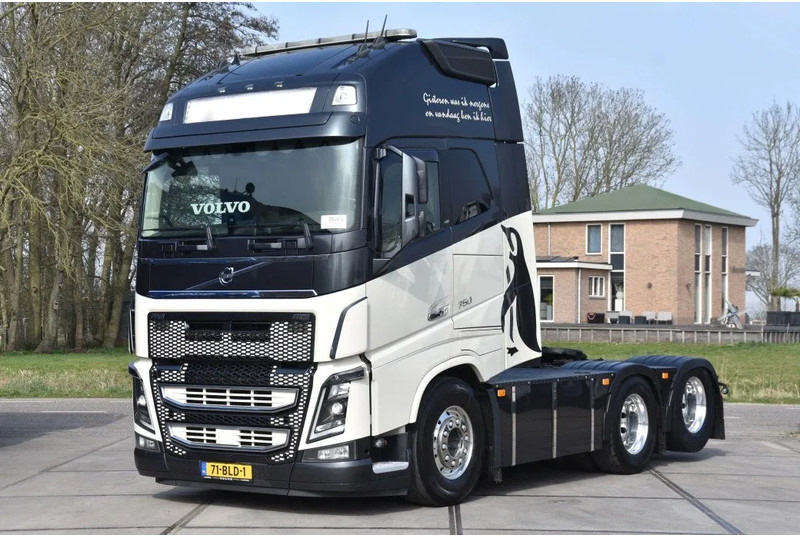 Volvo FH 16.750 Globetrotter XL 6x2 - RETARDER - FULL AIR - PARK. AIRCO - DYNAMIC STEERING - SLIDING FIFTH WHEEL - ALCOA'S - TOP CONDI - Tractor: foto 2 Volvo FH 16.750 Globetrotter XL 6x2 - RETARDER - FULL AIR - PARK. AIRCO - DYNAMIC STEERING - SLIDING FIFTH WHEEL - ALCOA'S - TOP CONDI - Tractor: foto 2