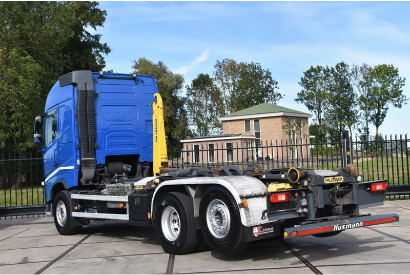 Volvo FH 460 6x2*4 - PALFINGER HOOKLIFT - 841 TKM - PARK. AIRCO - WHEELBASE: 480 CM - PTO - TOP CONDITION - - Caminhão polibenne: foto 3 Volvo FH 460 6x2*4 - PALFINGER HOOKLIFT - 841 TKM - PARK. AIRCO - WHEELBASE: 480 CM - PTO - TOP CONDITION - - Caminhão polibenne: foto 3