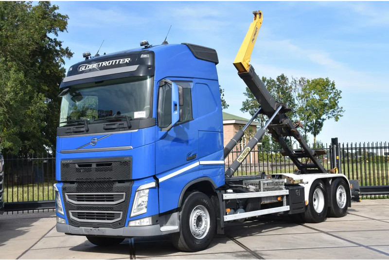 Volvo FH 460 6x2*4 - PALFINGER HOOKLIFT - 841 TKM - PARK. AIRCO - WHEELBASE: 480 CM - PTO - TOP CONDITION - - Caminhão polibenne: foto 1 Volvo FH 460 6x2*4 - PALFINGER HOOKLIFT - 841 TKM - PARK. AIRCO - WHEELBASE: 480 CM - PTO - TOP CONDITION - - Caminhão polibenne: foto 1