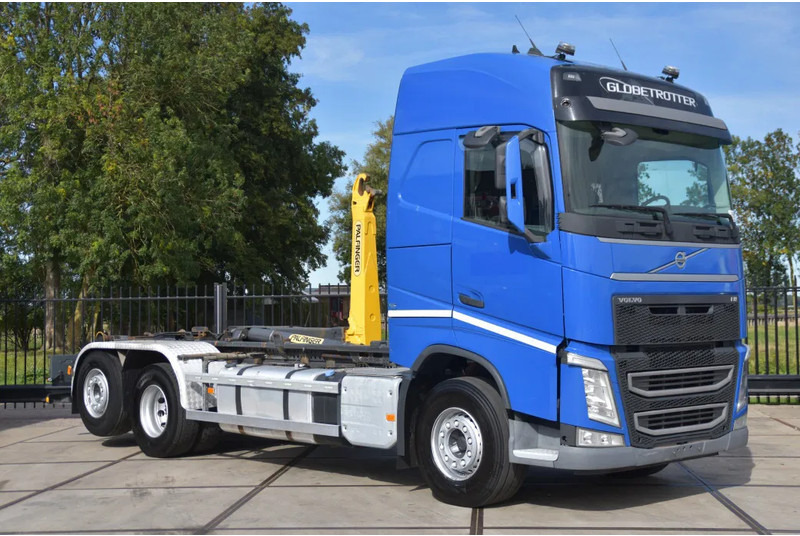 Volvo FH 460 6x2*4 - PALFINGER HOOKLIFT - 841 TKM - PARK. AIRCO - WHEELBASE: 480 CM - PTO - TOP CONDITION - - Caminhão polibenne: foto 2 Volvo FH 460 6x2*4 - PALFINGER HOOKLIFT - 841 TKM - PARK. AIRCO - WHEELBASE: 480 CM - PTO - TOP CONDITION - - Caminhão polibenne: foto 2