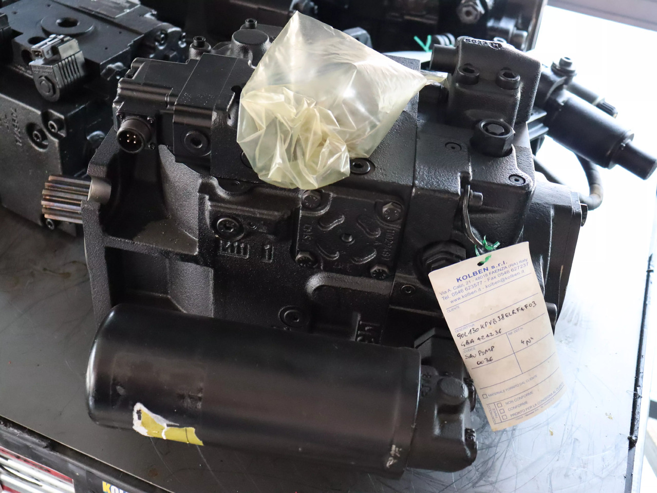 DANFOSS 90L130KPVBJ8ELRF4F03GBA424236 - Bomba hidráulica de Equipamento de movimentação: foto 2 DANFOSS 90L130KPVBJ8ELRF4F03GBA424236 - Bomba hidráulica de Equipamento de movimentação: foto 2