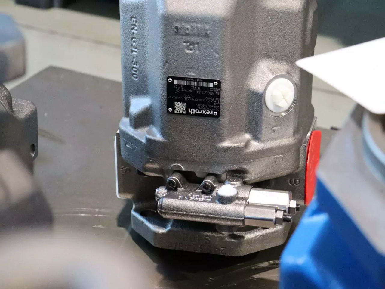 REXROTH A10VO100DFR/31R-VSC62K68 - Bomba hidráulica de Máquina de construção: foto 3 REXROTH A10VO100DFR/31R-VSC62K68 - Bomba hidráulica de Máquina de construção: foto 3