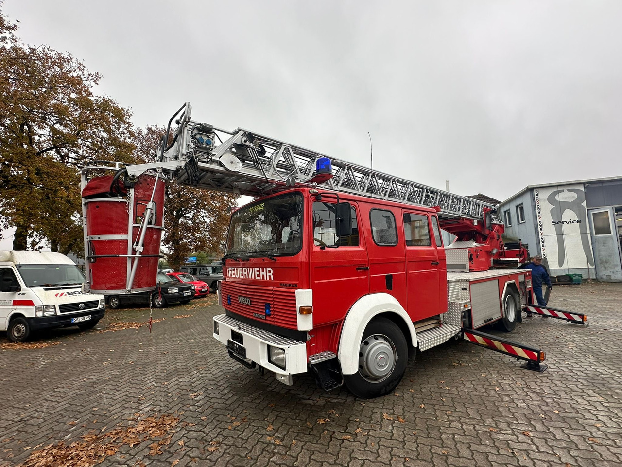 IVECO MAGIRUS 140-25A - Carro de bombeiro: foto 1 IVECO MAGIRUS 140-25A - Carro de bombeiro: foto 1