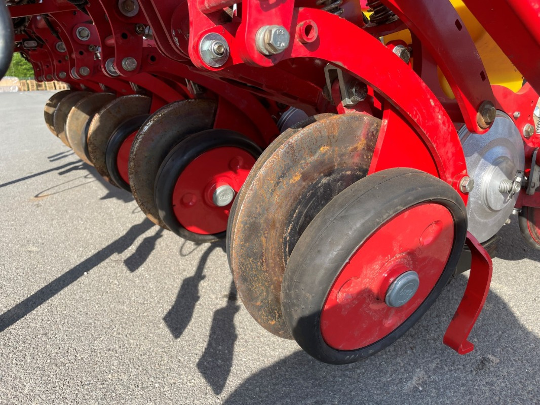 Grimme MATRIX 1200 - Semeadeira: foto 4 Grimme MATRIX 1200 - Semeadeira: foto 4