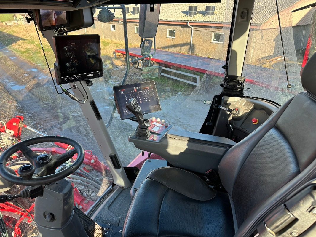 Grimme REXOR 6300 lll - Maquina para lavrar a terra: foto 4 Grimme REXOR 6300 lll - Maquina para lavrar a terra: foto 4