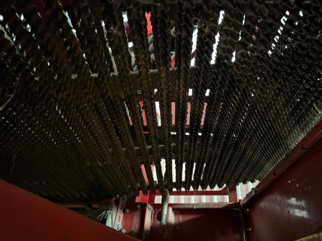 Grimme SE-150-60-UB XXL - Colheitadeira de batatas: foto 4 Grimme SE-150-60-UB XXL - Colheitadeira de batatas: foto 4