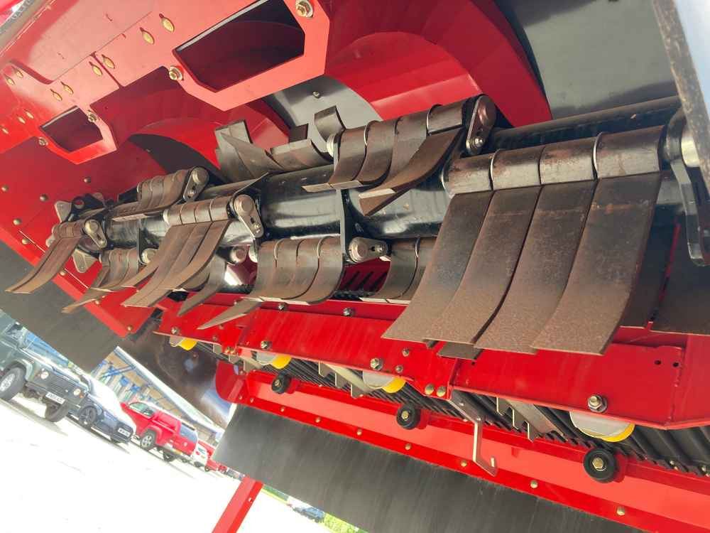 Grimme Grimme HT 210 Front Mounted Self-Propelled Topper - Colheitadeira: foto 2 Grimme Grimme HT 210 Front Mounted Self-Propelled Topper - Colheitadeira: foto 2