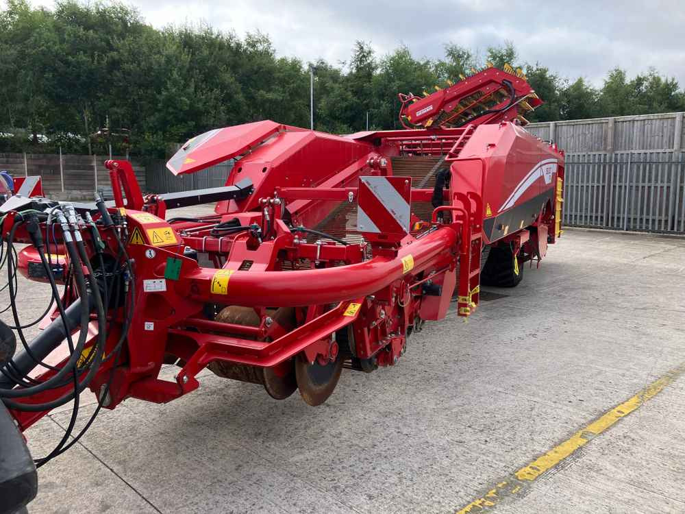 Grimme Grimme Select 200 2 Row Trailed Potato Harvester - Colheitadeira: foto 1 Grimme Grimme Select 200 2 Row Trailed Potato Harvester - Colheitadeira: foto 1