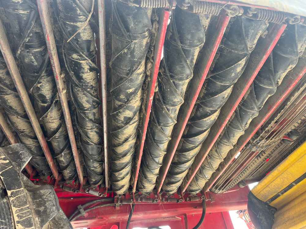 Grimme VARITRON 200 / 220 / 270 - Colheitadeira: foto 4 Grimme VARITRON 200 / 220 / 270 - Colheitadeira: foto 4