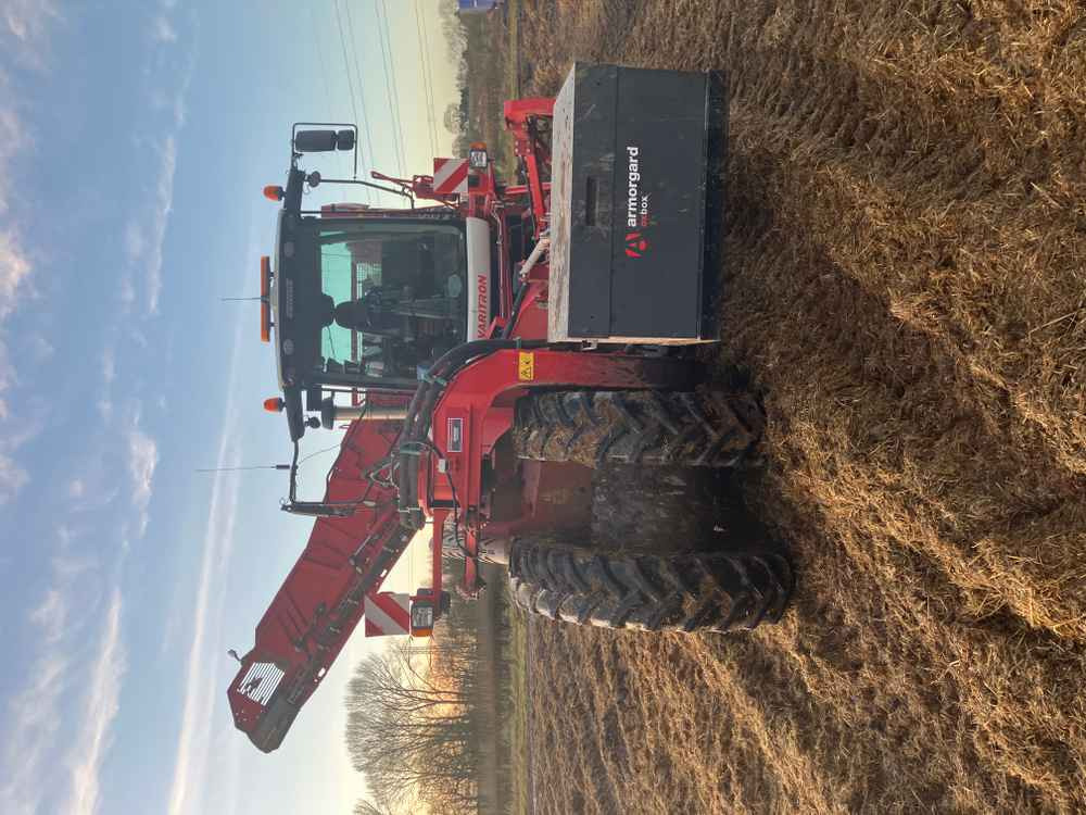 Grimme VARITRON 270 PLATINUM TT - Colheitadeira: foto 1 Grimme VARITRON 270 PLATINUM TT - Colheitadeira: foto 1