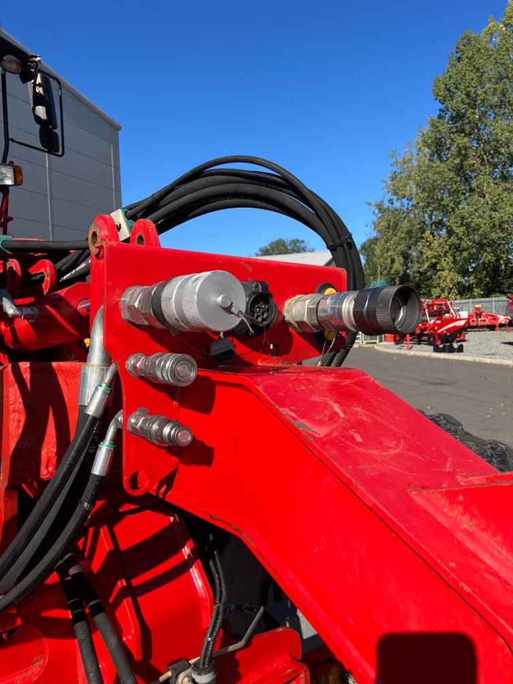 Grimme Varitron 220, 2 Row, Self-Propelled Potato Harvester - Colheitadeira: foto 4 Grimme Varitron 220, 2 Row, Self-Propelled Potato Harvester - Colheitadeira: foto 4