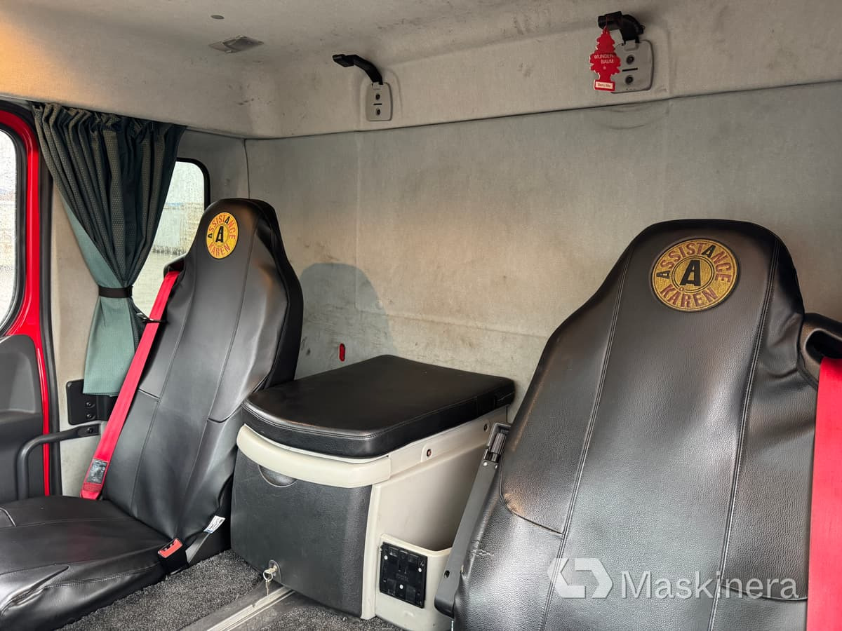 Caminhão reboque Bärgningsbil Volvo FL 4X2: foto 17