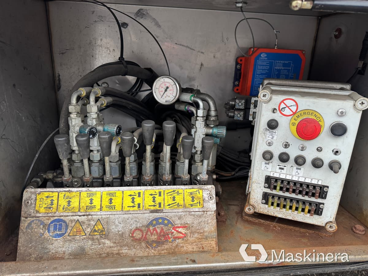 Caminhão reboque Bärgningsbil Volvo FL 4X2: foto 45