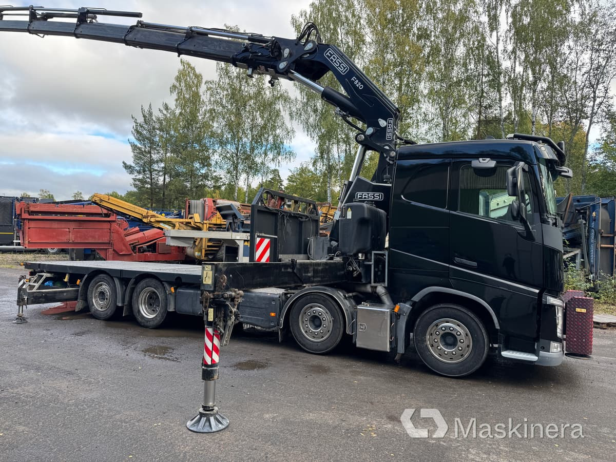 Bodbil Volvo FH 82F med Fassi F820 kran & jib - Camião de caixa aberta/ Plataforma, Caminhão grua: foto 4 Bodbil Volvo FH 82F med Fassi F820 kran & jib - Camião de caixa aberta/ Plataforma, Caminhão grua: foto 4